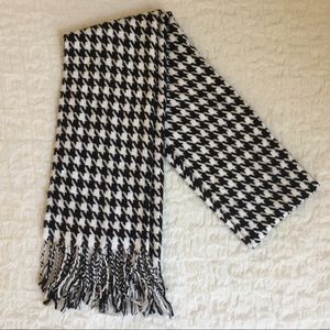 Houndstooth Scarf
